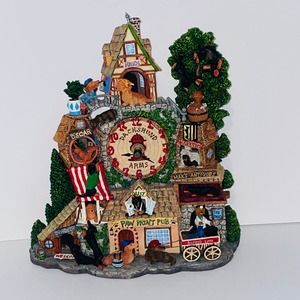 RARE Danbury Mint Dachshund Village Collectors Clock Dogs